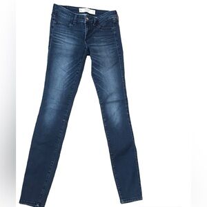 ABERCROMBIE & FITCH size 2L (long) blue jeans